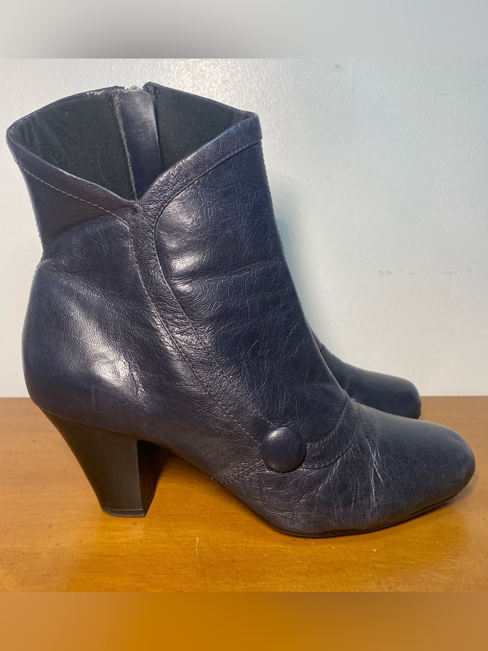 Clarks Women’s 7 Ruby Glimmer Navy Blue Heel Heeled Boots Leather Comfortable